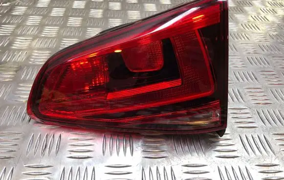 Volkswagen Golf VII Tailgate rear/tail lights 5G0945094AE