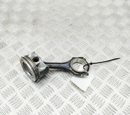 Mercedes-Benz C W205 Piston A2740303400 A2740301517
