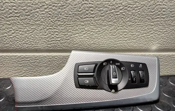 BMW 5 F10 F11 Light switch 9192746