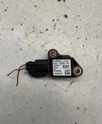 Land Rover Discovery 3 - LR3 Airbag deployment crash/impact sensor 5H2Z14B345BA YDB000141