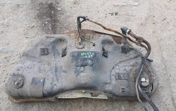 Lexus LS 460 - 600H Fuel tank 