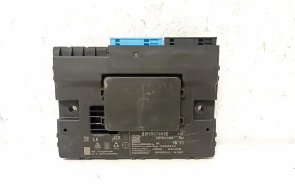 Audi A4 S4 B9 Gateway control module 8W5907468E