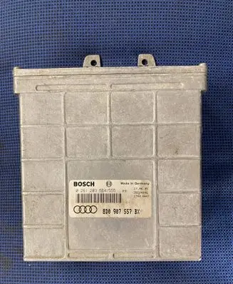Audi A4 S4 B5 8D Engine control unit/module 8D0907557BX 0261203554