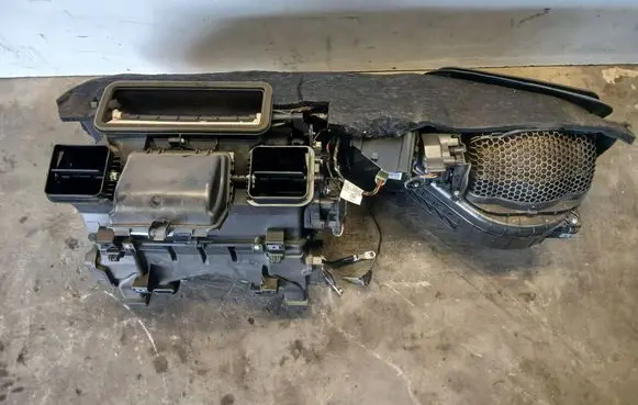 Mercedes-Benz C W205 Interior heater climate box assembly A2058300060 A2059007521