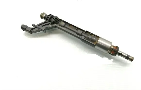 Fuel injector