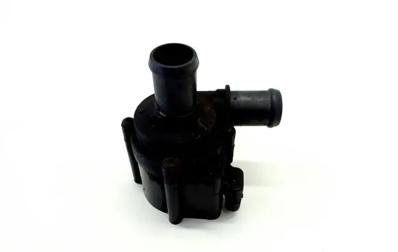 Volkswagen PASSAT B8 Electric auxiliary coolant/water pump 5Q0965561B