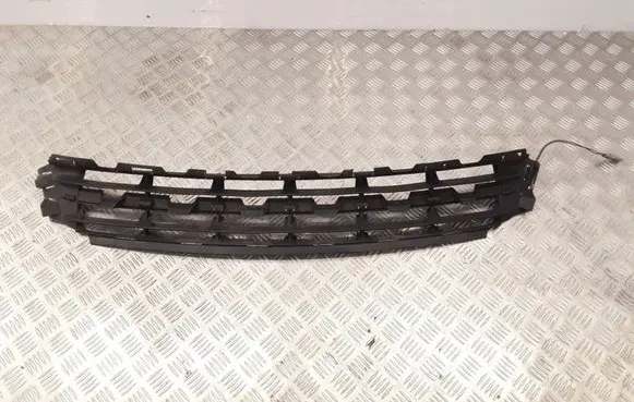 Ford Mondeo Mk III Front bumper lower grill