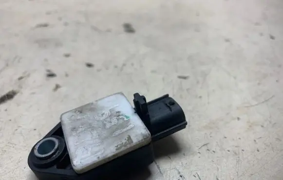 Alfa Romeo 159 Airbag deployment crash/impact sensor