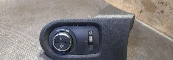 Opel Grandland X Light switch YP00053177