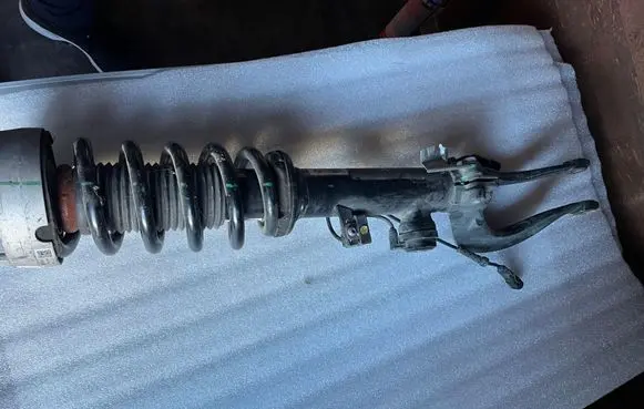 BMW X5 F15 Front shock absorber/damper 3711686317301 10541310008897