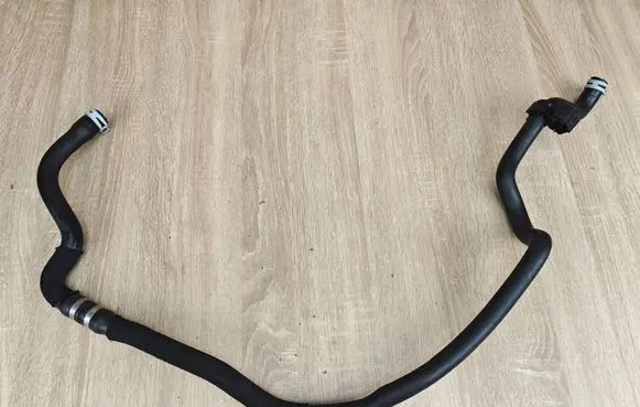 BMW 8 G16 Engine coolant pipe/hose 9299662