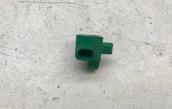 Volkswagen Golf VI Airbag deployment crash/impact sensor 5K0959351