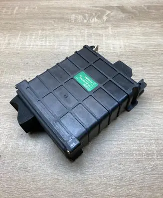 Audi 80 90 S2 B4 Engine control unit/module ECU 811906264 0280800104