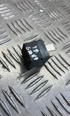 Opel Insignia A Other relay 13500120
