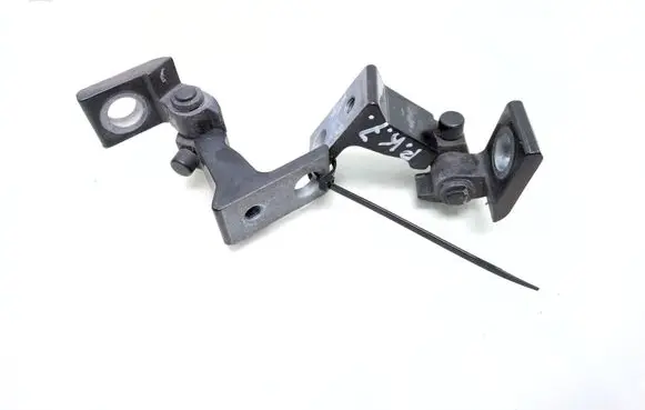 Audi A6 C7 Front door hinge set 4G0831401B 4G0831401A
