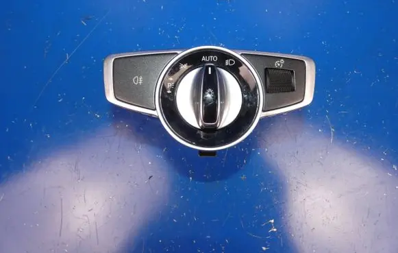 Mercedes-Benz E W213 Light switch A2229055508 10137012 9J01