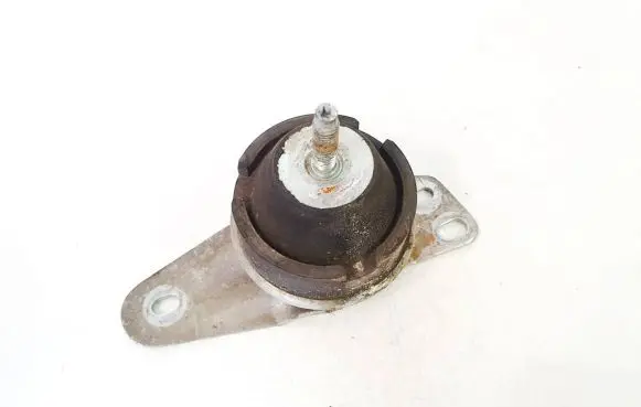 Peugeot 508 Engine mount bracket c112011