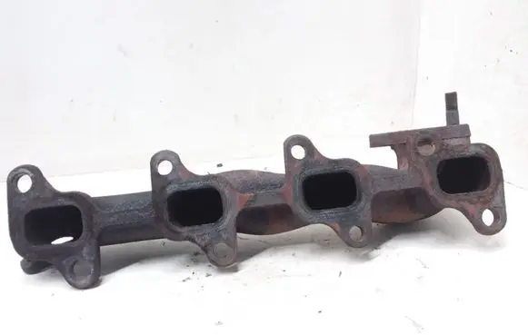 Toyota Avensis T250 Exhaust manifold