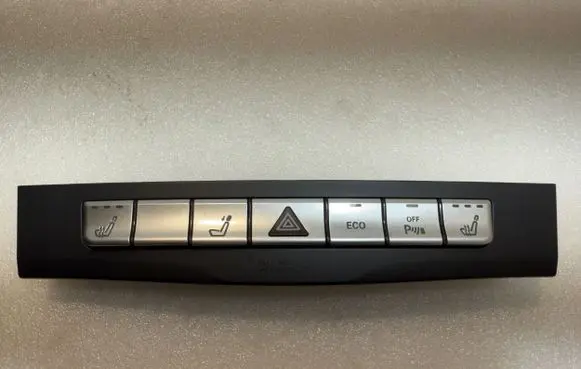 Mercedes-Benz E W212 Seat heating switch A2129052401