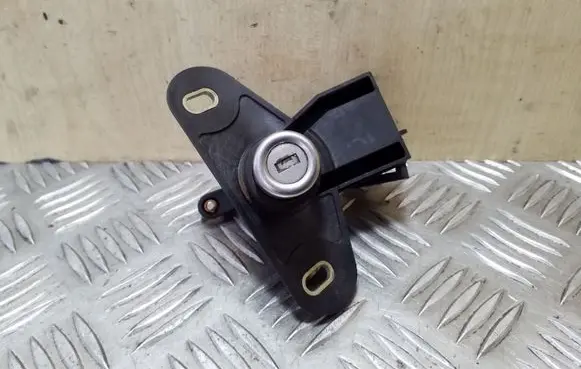 Opel Vectra B Tailgate exterior lock 