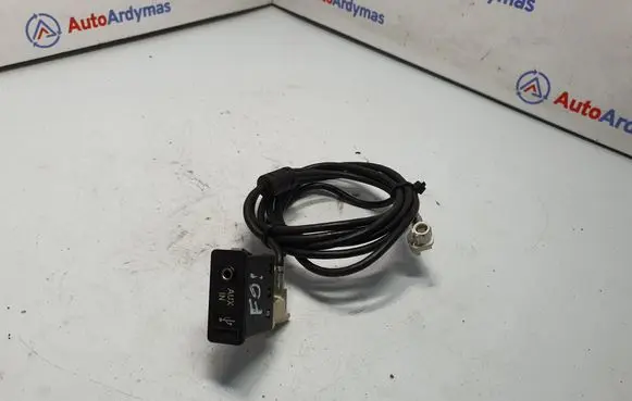 BMW 7 F01 F02 F03 F04 USB socket connector 9129652 61319129652 9237653