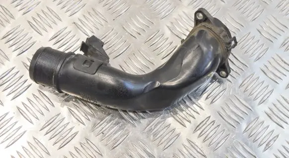 Opel Zafira B Intercooler hose/pipe 13223398 14377717