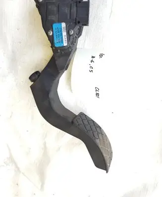 Audi A6 S6 C5 4B Accelerator throttle pedal 8D1723523F 6PV00837602