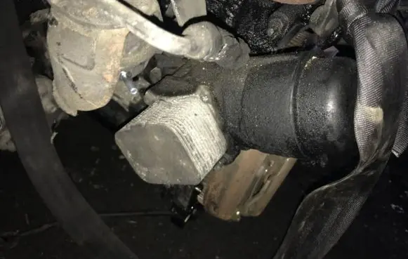 Mazda 3 I Oil filter cover 