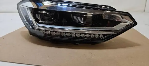 Volkswagen Touran III Headlight/headlamp 5TB941082A