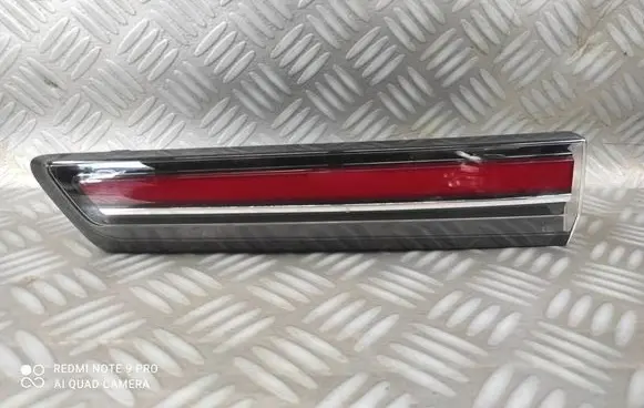 Opel Mokka B Tailgate rear/tail lights 9833944580