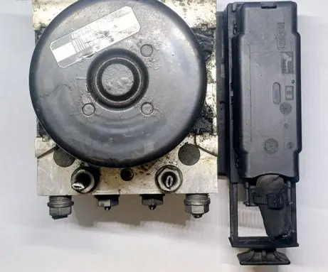 Volkswagen Golf VI ABS Pump 1K0614517BE 1K0907379AE