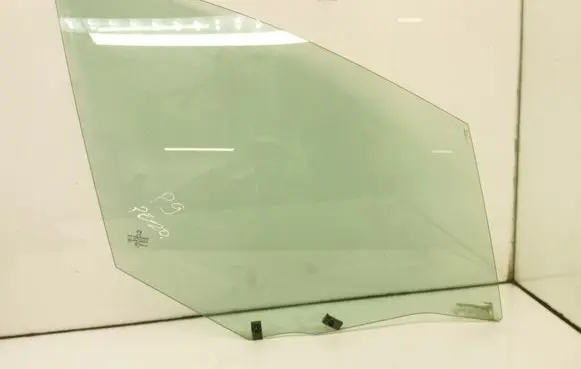 Peugeot 308 Front door window glass four-door
