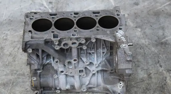 BMW 1 E82 E88 Engine block 