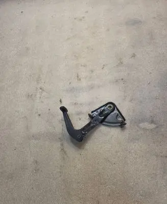 Audi A8 S8 D2 4D Engine bonnet (hood) release handle 