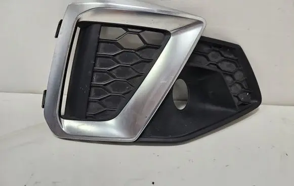 Audi A4 S4 B9 Front bumper lower grill 8W0807682AM