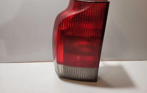 Volvo V70 Rear/tail lights 9154497