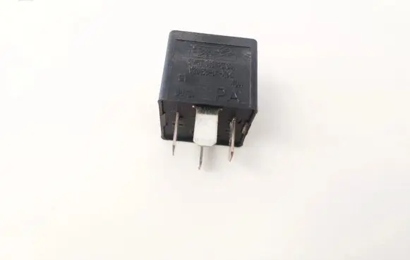 Ford C-MAX I Other relay 5m5t14b192ca v23136-b1-x66