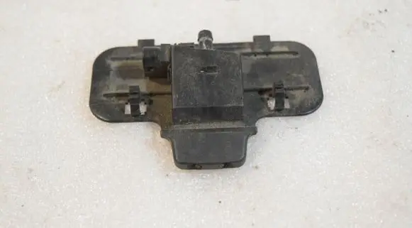 Mercedes-Benz E W210 Windshield washer spray nozzle 2108601747