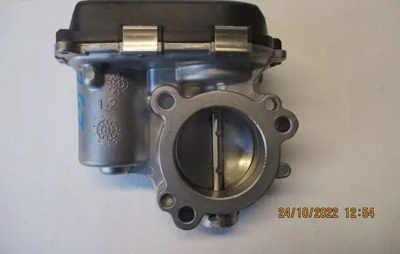 Volkswagen Taigo Throttle body valve 05C133062