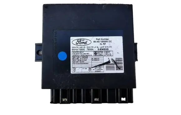 Ford Focus Comfort/convenience module 98AG15K600DC 5WK47230C