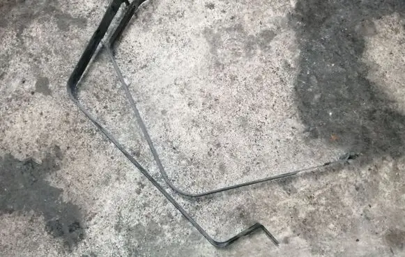 Opel Mokka X Fuel tank mounting bracket 