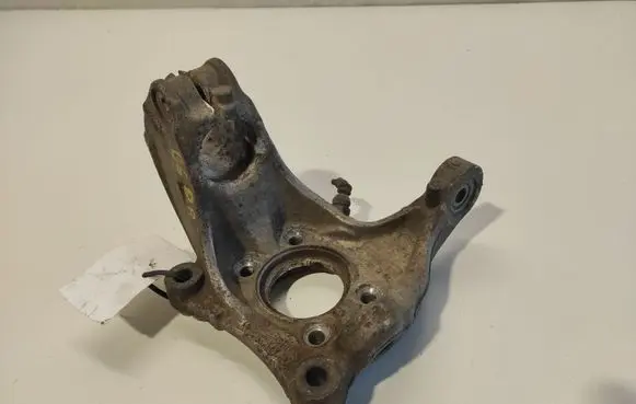 Volkswagen PASSAT B6 Front wheel hub