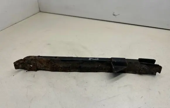 Mercedes-Benz E W211 Front bumper mounting bracket A2118801214