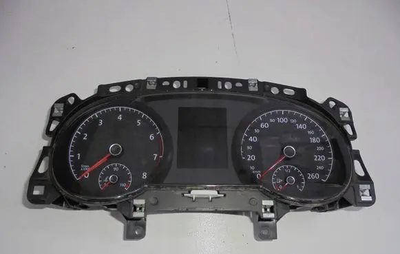 Volkswagen Golf Sportsvan Speedometer (instrument cluster) 517920740