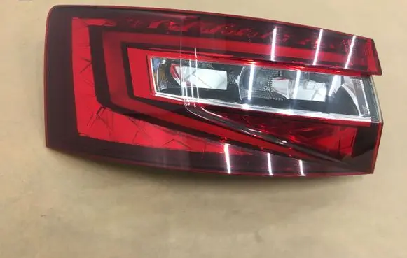 Skoda Superb B8 (3V) Rear/tail lights 3V5945207A 3V5945207 00195129