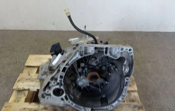 Dacia Duster II Manual 5 speed gearbox TL4B355