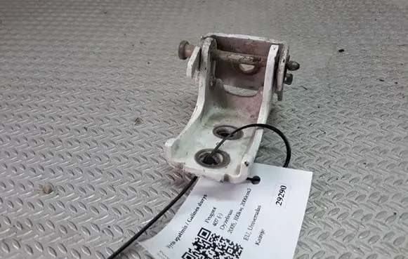Peugeot 407 Rear door lower hinge
