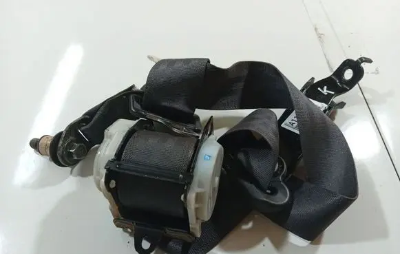 Honda Jazz Rear seatbelt 0431090