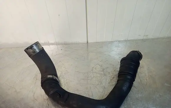 Jaguar XE Intercooler hose/pipe GX736N650A
