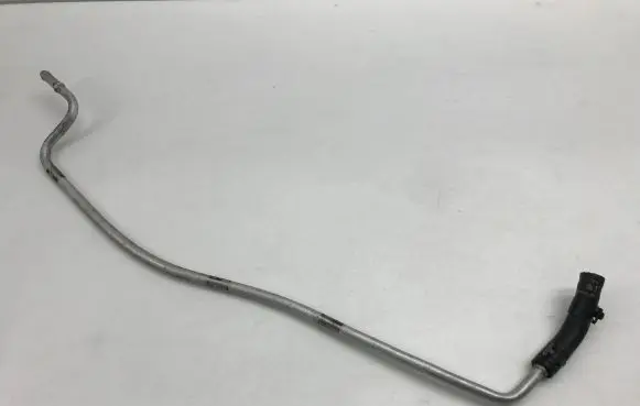 Volkswagen Golf V Fuel line/pipe/hose 